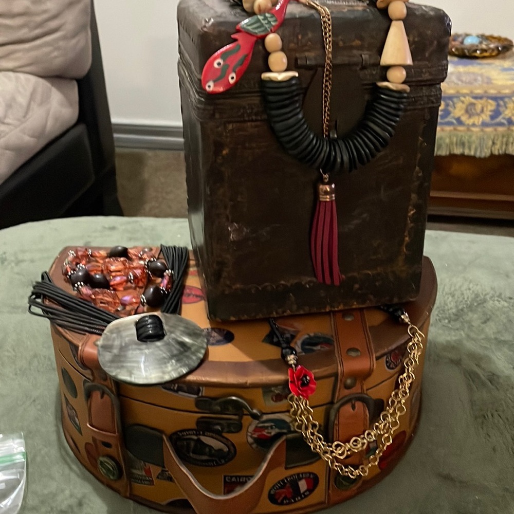 Bundle of Vintage Necklaces